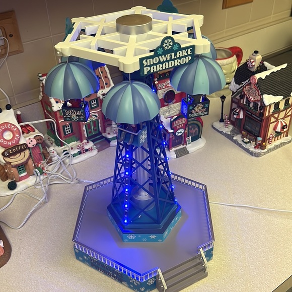 Lemax Snowflake Paradrop ❄️ - Picture 5 of 5